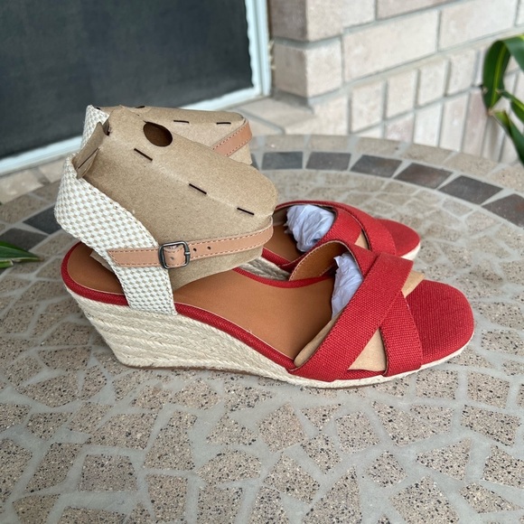 NIB Lucky Brand Women's Maeylee Espadrille Wedge Sandals Rancho Red Canvas 9.5 - Picture 6 of 6